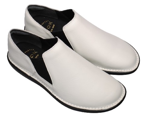 【靴のHOSHIKAWA】  『A-OK 19604』 エーオーケー スリッポン 22cm〜24.5cm EEEE ホワイト カジュアル レディース ローヒール サイドゴア 牛革 幅広 国産