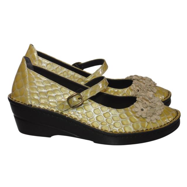 【靴のHOSHIKAWA】  『A-OK 32362』 エーオーケー パンプス 22cm〜24.5cm 幅広 オープントゥ レディース イエロー エナメル 厚底 甲バンド ストラップ 天然皮革 日本製