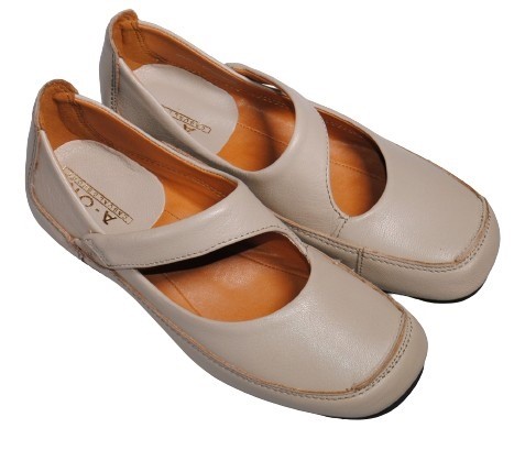 【靴のHOSHIKAWA】  『A-OK 5110』 エーオーケー スリッポン 22cm〜24.5cm レディース ライトグレー スクエアトゥ インヒール ベルト 本革