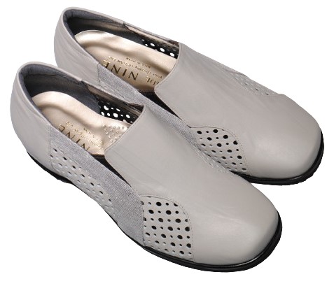 【靴のHOSHIKAWA】  『MODE NINE 2330』 モードナイン スリッポン 21.5cm〜25cm EEEE ライトグレー スクエアトゥ フラット底 防滑 本革 日本製