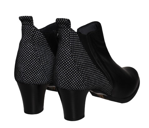 【靴のHOSHIKAWA】  『NINE DI NINE 6515』 ナインディナイン ブーツ 22.5cm〜24.5cm EEE  ショートブーツ ショート丈 ヒール 本革 国産 秋冬