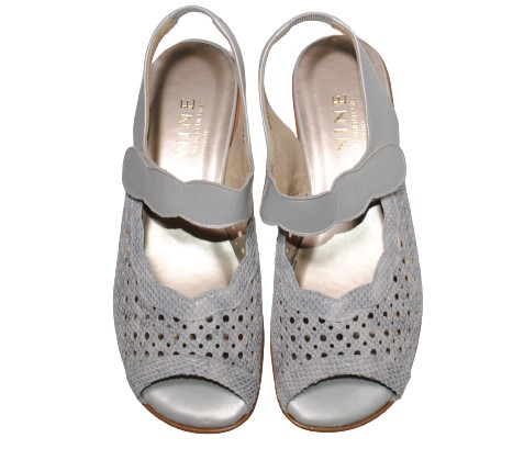 【靴のHOSHIKAWA】  『MODE NINE 7394』 モードナイン サンダル 21.5cm〜25cm EEEE アイボリー スクエアトゥ フラット底 防滑 本革 日本製