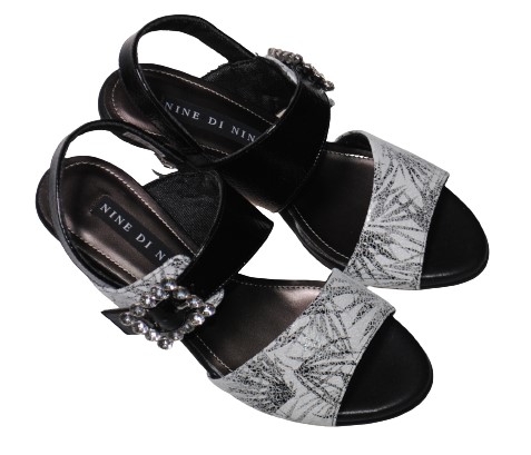 【靴のHOSHIKAWA】  『NINE DI NINE 2341』 ナインティナイン バックバンドサンダル 21.5cm〜24.5cm EEE ホワイト ウェッジヒール 国産 本革 春夏