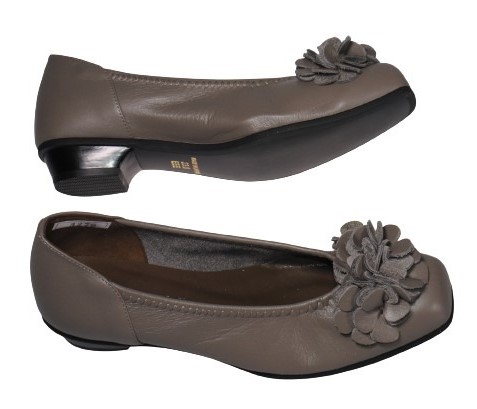 【靴のHOSHIKAWA】  『Dona Miss 3279』 ドナミス パンプス 21.5cm〜25cm EEE レディース チャコール ローヒール リボン 国産 幅広 本革