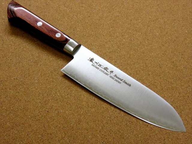 関の刃物 三徳包丁 17cm (170mm) 濃州正宗作 三層鋼 割込 ステンレス刃物鋼 積層強化木 家庭用 肉切り 魚の処理 野菜切りなど多種多様な 両刃万能包丁 文化包丁 国産日本製の通販はau PAY マーケット - 関の刃物専門店SKKカトラリー | au PAY マーケット－通販サイト