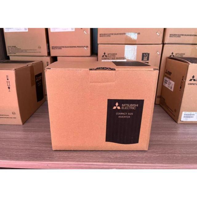 新品 未使用/ 　 FR-A740-2.2K【６ヶ月保証】