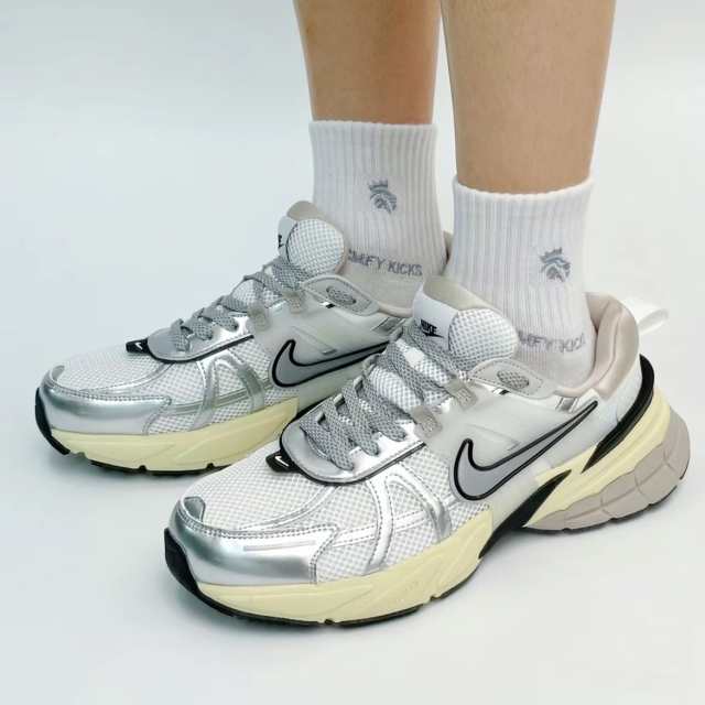 新品、Nike\u0026Off Whiteスニーカー購入させていただきます