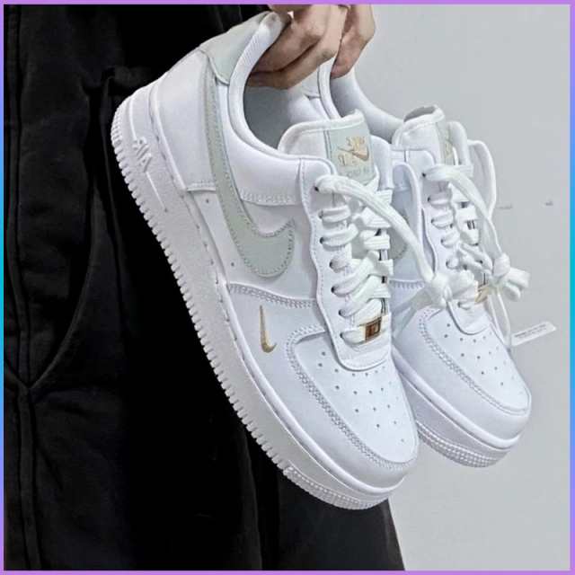 Nike WMNS Air Force 1 Low Essential 24.5 - スニーカー