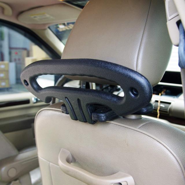 車用 多機能ハンガー アシストグリップ お年寄り 子供用 車の乗り降り けが防止 手すり 取っ手 スーツ掛け 後付け スーツハンガー 荷物掛の通販はau Pay マーケット Anniversary