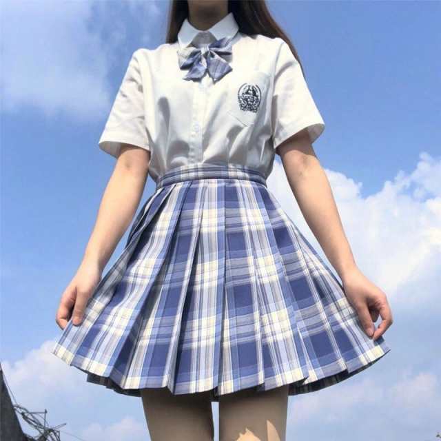 制服スカート　②