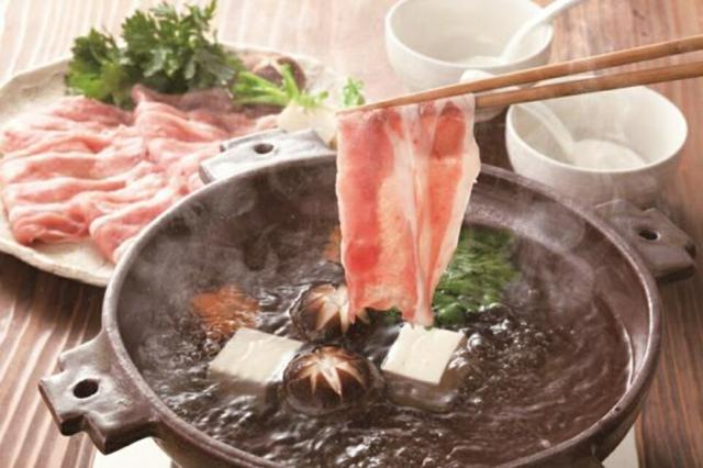 さくらポーク しゃぶしゃぶ＆ポン酢セット バラ500g 《送料無料》 四日市畜産公社推奨 冷凍 三重 プレゼント ギフト 贈答 贈り物 ご褒美 お中元 お歳暮 お祝い 内祝い 敬老の日 お取り寄せ 人気 バラ 国産 豚 さくらポーク しゃぶしゃぶ 【売れ筋】【当店オススメ】 5,400円