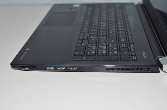 中古良品ノートパソコン Windows11+office 爆速SSD512GB 東芝dynabook