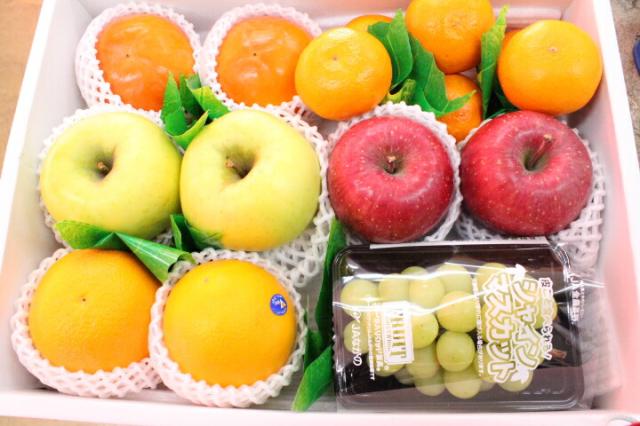 果物フルーツセット　プレゼントギフト　お供え　お見舞い　 水果　fruit 水菓子　fruits kudamono【お供え】 【お見舞い】（北海道、沖縄は送料1000円加算させていただきます。）の通販は