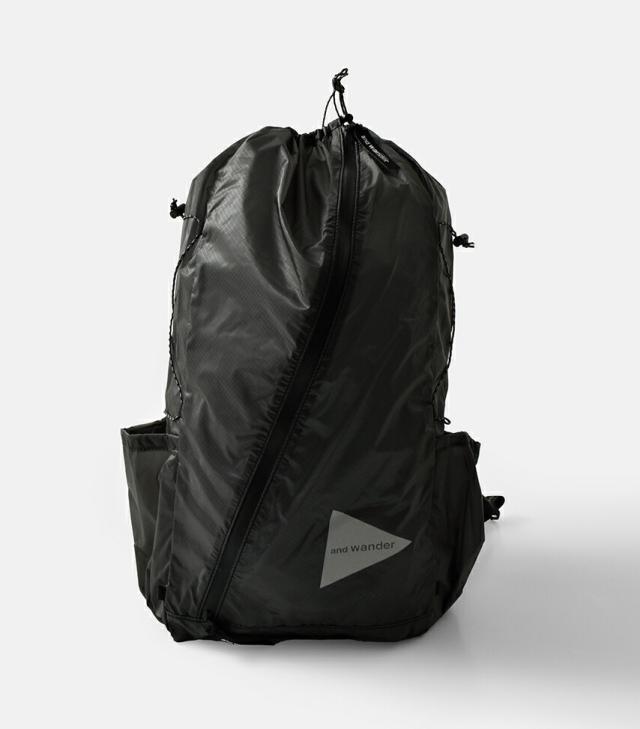and wander アンドワンダー シル デイパック sil daypack 574-5975211