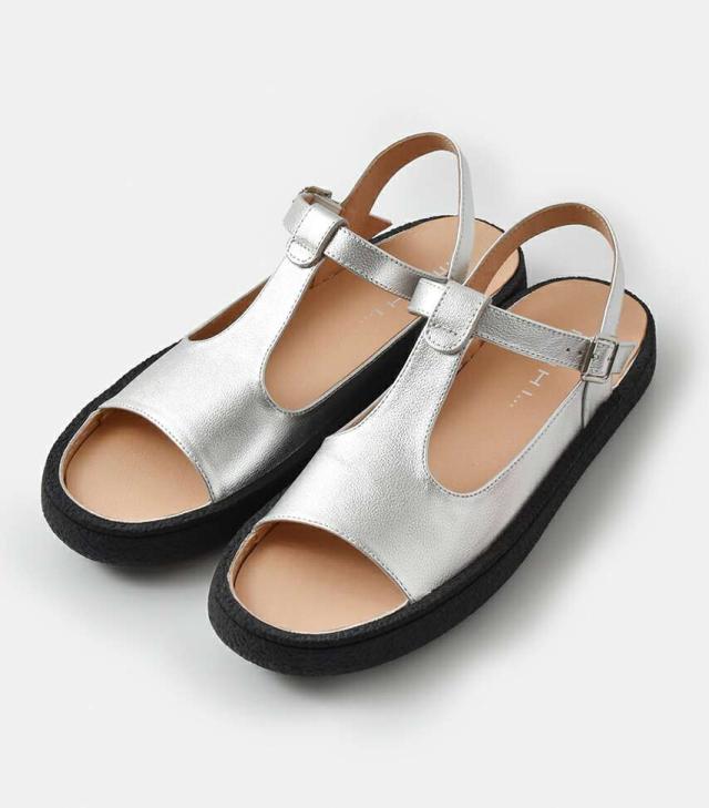 モヒ サンダル MOHI レザー Tストラップ オープントゥ フラット