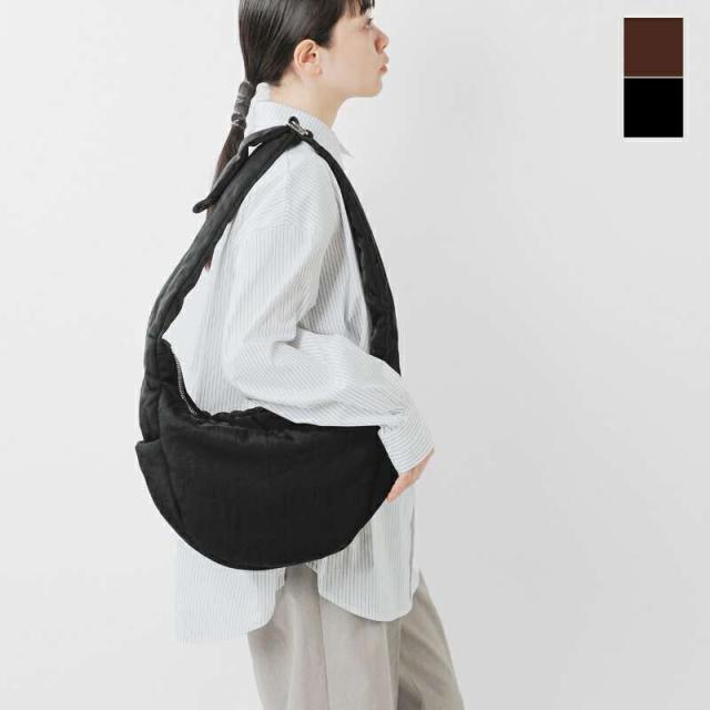 イッチ ショルダーバッグ ITTI  撥水 三日月型 ショルダーバッグ “ANNIE PUFFER TOWN MOON BAG / CERATO BRIGHT” itti-bag-121-cb  クーポン対象