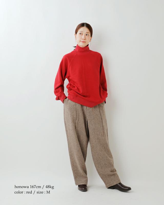 soglia ソリア コットン ハイネック スウェットシャツ “NERDS High