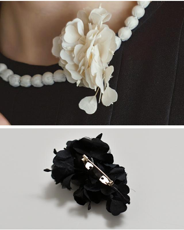 whyto ホワイト 2way フラワー ブローチネックレス “2way flower brooch/necklace” wht26hac4015 レディース 2026ss新作 春夏 クーポン対象