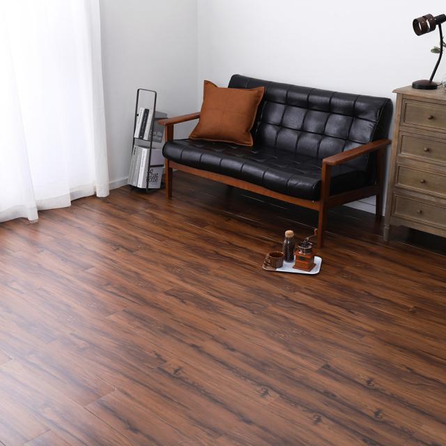 貼ってはがせる ウッド調 フロアタイル ブラウン 91.4×15.2×0.3cm （72枚入り） 81955960 [貼ってはがせる 吸着タイプ 軽量 カッターで切れる 接着剤不要 敷くだけ 木目調 床 敷物 賃貸 DIY 萩原]