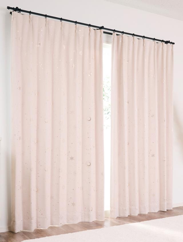 2級遮光カーテン 星柄 ピンク 100×155cm 2枚組 日本製  [ドレープ 洗濯OK フック付き クレアール]の通販は 6,943円