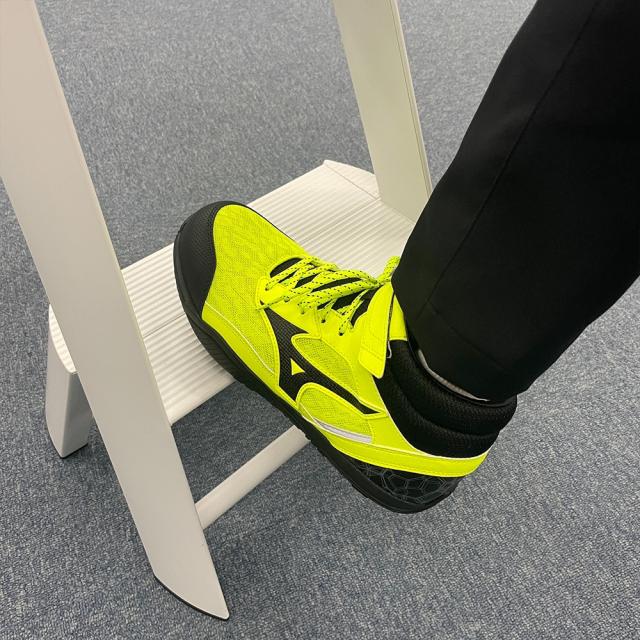 オールマイティ ワークシューズ 25.5cm イエロー×ブラック SDII 13 H F1GA230745255 ミズノ [ワーキング スニーカー ユニセックス ハイカット 紐靴 ベルト靴 軽量 ]