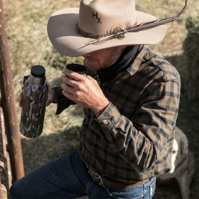 STANLEY×MOSSY OAK スタンレー クラシック真空ボトル 1.4L Bottomland 水筒 ボトル 真空 ステンレス キャンプ キャンプ用品 アウトドア アウトドア用品 釣り 登山 サバイバル レジャー スポーツ 保温 保冷 大容量 迷彩柄 コラボ 父の日 DS-1007933045