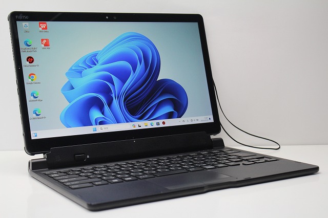 ノートパソコン 2in1PC 富士通 ARROWS Tab Q738 第8世代 Core i5 ノートパソコン 2in1PC 富士通 ARROWS Tab Q738 第8世代 Core i5