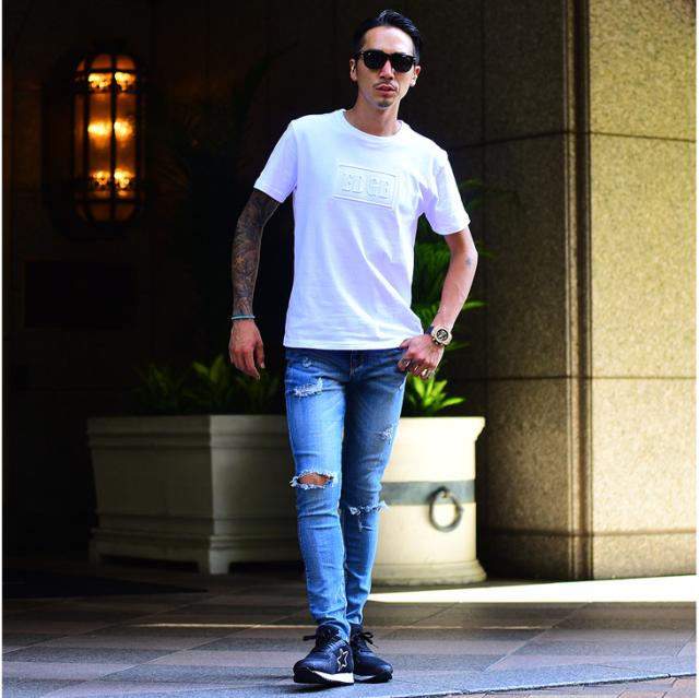 Tシャツ メンズ エンボス 半袖 薄手 黒 白 ショート丈 ストリート 夏 夏服 夏物 半袖 ロゴ かっこいい インナー アメカジ Uネック 柄 おの通販はau Pay マーケット Joker