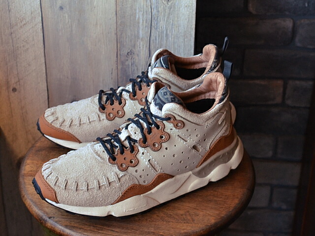 【返品交換送料無料】Flower MOUNTAIN フラワー マウンテン MUSTARD WALNUT　マスタードウォルナット BEIGE ベージュ　靴 スニーカー シューズ