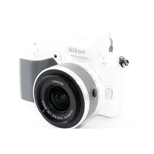 デジタルカメラNIKONホワイトSDカード、レンズ2本付き値下げ可能