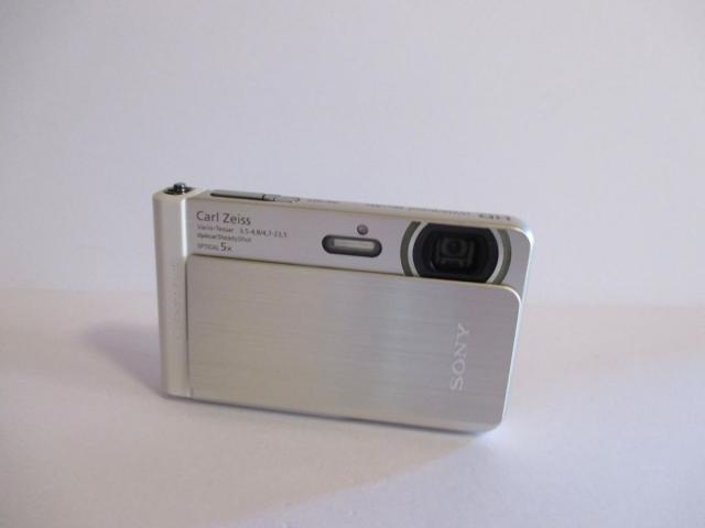 【中古】SONY デジタルカメラ Cyber-shot TX30 光学5倍 シルバー DSC-TX30-Sの通販は 37,570円