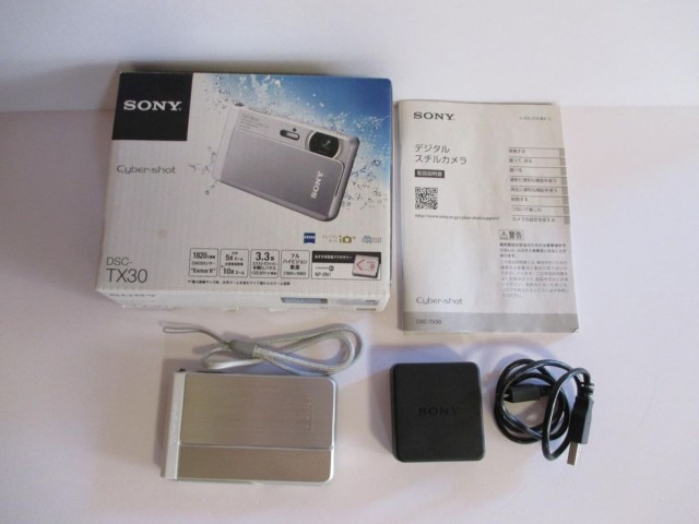 SONY デジタルカメラ Cyber-shot TX30 光学5倍 シルバー DSC-TX30-S カメラ