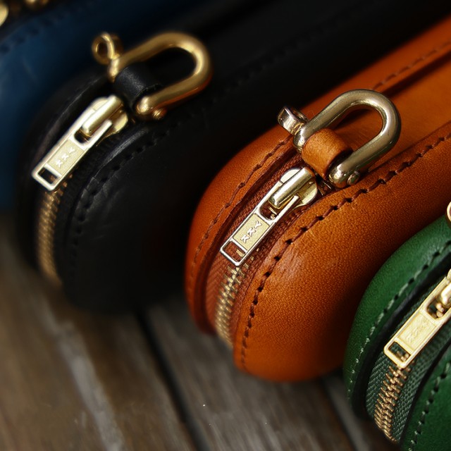 イタリア高級レザー】ショルダー メガネケース ファスナー メンズ