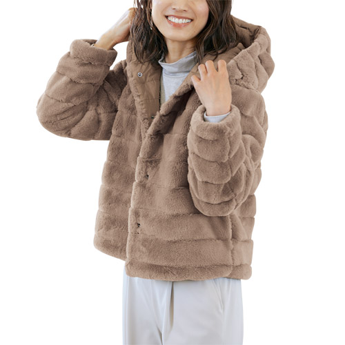 2WAY フェイクファーリバーシブルジャケット モカベージュ ブルゾン エコファー フーディ レディース 婦人服 ミセス シニア 女性 リバーシブル 裏表 ファージャケット キルティング シニアファッション 40代 50代 60代 70代 80代 母の日 お母さん 秋物 冬物 秋冬　nss　p25301_1