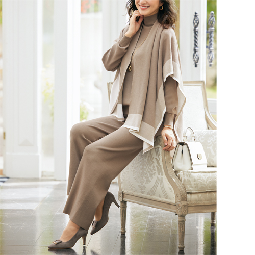 セットアップ デザインニット3点セット モカベージュ ハイネックカットソー パンツ ショール レディース 婦人服 ミセス シニア 女性 上品 大人かわいい シンプル 無地 シニアファッション 40代 50代 60代 70代 80代 母の日 お母さん おばあちゃん 秋冬　nss　p26455