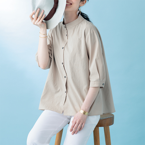 スタンドネックコットンフレアシャツ ベージュ コットンシャツ スタンドカラー レディース 婦人服 ミセス シニア 女性 無地 薄茶色 シンプル ナチュラル バンドカラー 綿シャツ シニアファッション 40代 50代 60代 70代 80代 90代 母の日 お母さん 春夏　nss　p27272