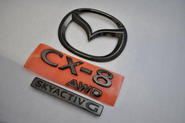 マツダ　カラー　エンブレム　送料無料　ＫＧ５Ｐ　ＣＸ−８　ガソリン車　４ＷＤ　ブラック　リア３点　カーパーツ　純正　メッキの通販は 20,300円