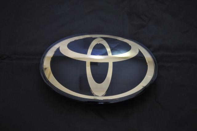 カラー　エンブレム　送料無料　４０/４５系　ヴェルファイア　フロント単品　純正　メッキの通販は 25,974円