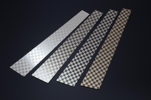 日産　ファサネイトピラー　市松模様風ＳＰ　ＣＷＥＦＷＮラフェスタ　１０Ｐ ヘアライン　カーパーツの通販は