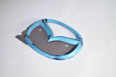 カラー　エンブレム　送料無料　ＣＷＥＦＷ　プレマシー　リアマツダマーク　ブルー　カーパーツ　純正　メッキの通販は