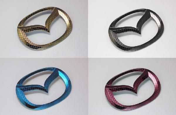 ファサネイトエンブレム　市松模様風　ＬＹ３Ｐ　ＭＰＶ　リア１点　マツダ　カラー付き　カーパーツ　純正　メッキの通販は 7,400円