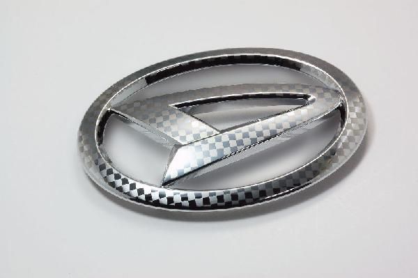 ダイハツ　ファサネイトエンブレム　市松模様風　ＬＡ１００Ｓ　ムーブ　セット　クローム　カーパーツ　純正　メッキの通販は