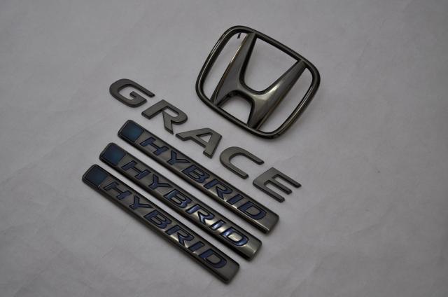 ホンダ　カラー　エンブレム　送料無料　ＧＭ４/５　グレイス　ブラック　リア５点　カーパーツ　純正　メッキの通販は
