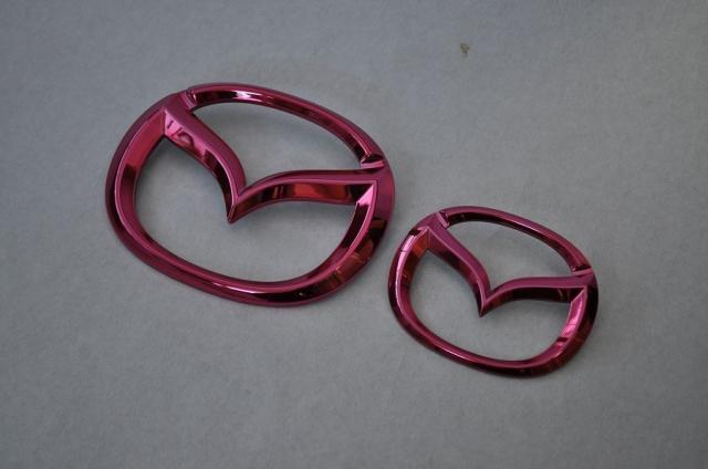 マツダ　カラー　エンブレム　送料無料　ＮＤ５ＲＣ/ＮＤ５ＲＥ　ロードスター　前期ｏｒ後期　フロント/リア　　レッド　純正　メッキの通販は 9,906円