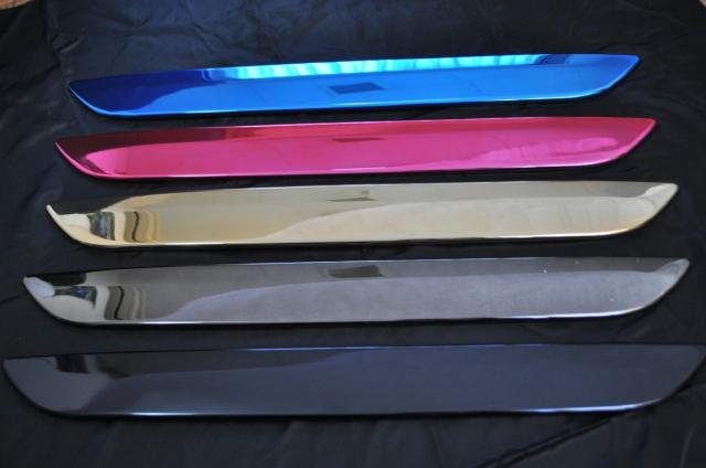 トヨタ　送料無料　ＮＨＰ１７０　シエンタ　リアガーニッシュ　カラーメッキ　ガーニッシュ　メッキ　　の通販は 7,912円