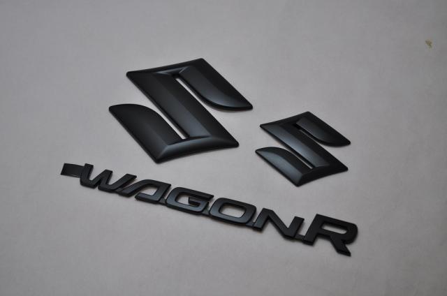 スズキ　マットブラック/ピアノブラック　エンブレム　送料無料　ＭＨ２３系　ワゴンＲ　３点ＳＥＴ　カーパーツ　純正　メッキの通販は