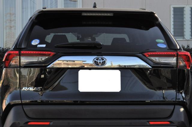トヨタ　送料無料　ＸＡ５０系　ＲＡＶ４　リアガーニッシュ　クロームメッキ　ガーニッシュ　メッキ　ガラスコーティング施工済み 5,312円