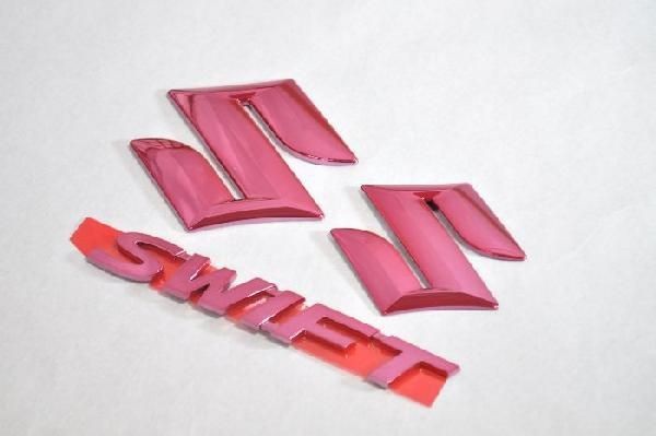 スズキ　カラー　エンブレム　送料無料　ＺＣ３１/３２/３３/７２　スイフト　レッド　３点　カーパーツ　純正　メッキの通販は 9,864円
