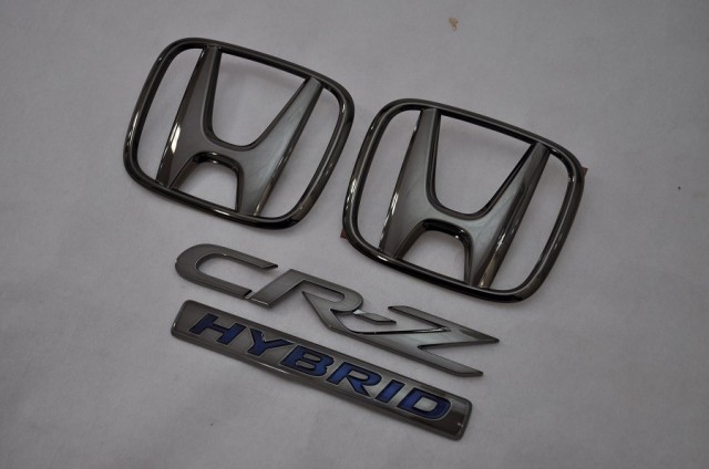 ホンダ　カラー　エンブレム　送料無料　ＺＦ２　ＣＲ−Ｚハイブリッド　ブラック　４点　カーパーツ　純正　メッキの通販は