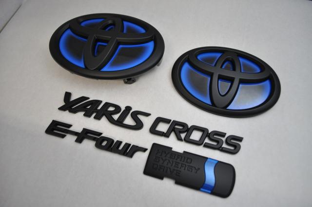 トヨタ　マットブラック/ピアノブラック　エンブレム　送料無料　ＭＸＰＪ１５　ヤリスクロス　ハイブリッド　６点セット　カーパーツ　純正　メッキの通販は